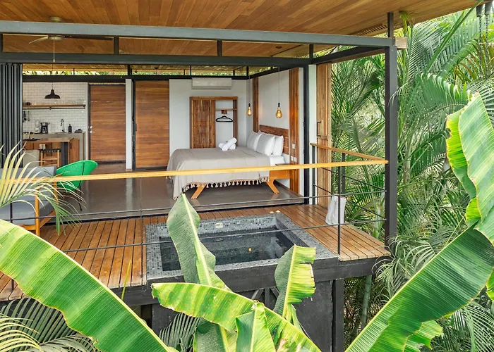 The Green House, Santa Teresa - Adults Only